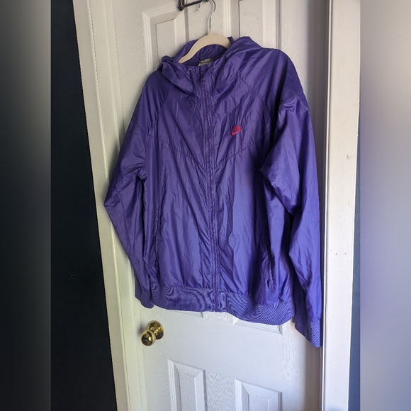 Nike purple windbreaker - Picture 3 of 11